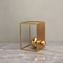 Escultura Geométrica Abstrata com Esfera e Moldura Dourada em Metal Lenogue