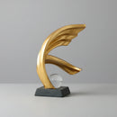 Estátua Moderna de Resina com Bola de Cristal para Decoração Lenogue